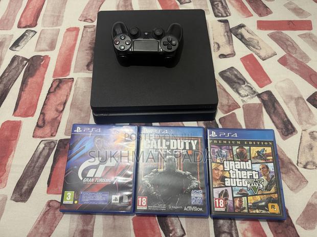 Ps4 Slim + 3 Games