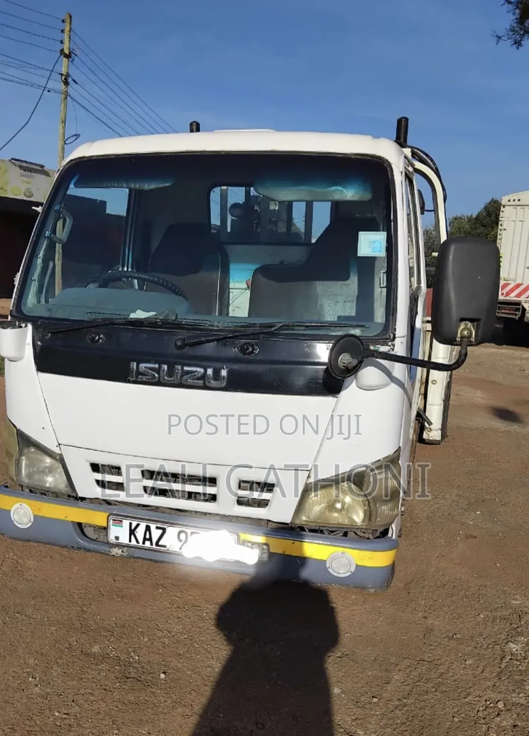 Isuzu NKR Truck Kaz 2008 White