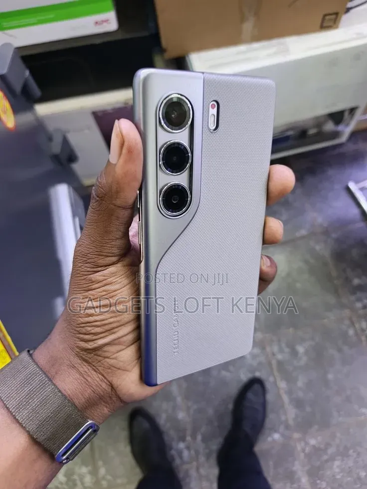 New Tecno Camon 40 256 GB Gray