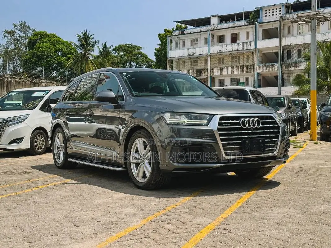 Audi Q7 3.0T Premium AWD quattro 2018 Gray