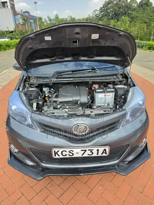 Toyota Vitz 2012