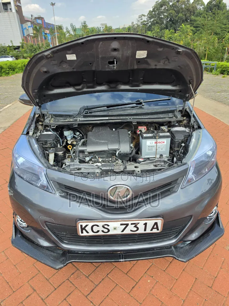 Toyota Vitz 2012