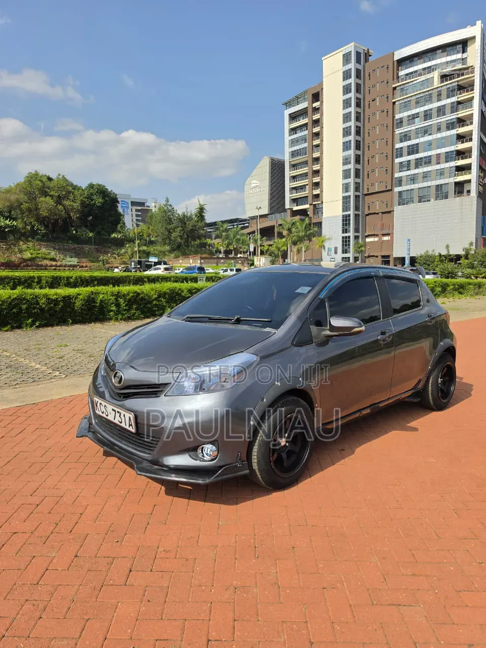 Toyota Vitz 2012