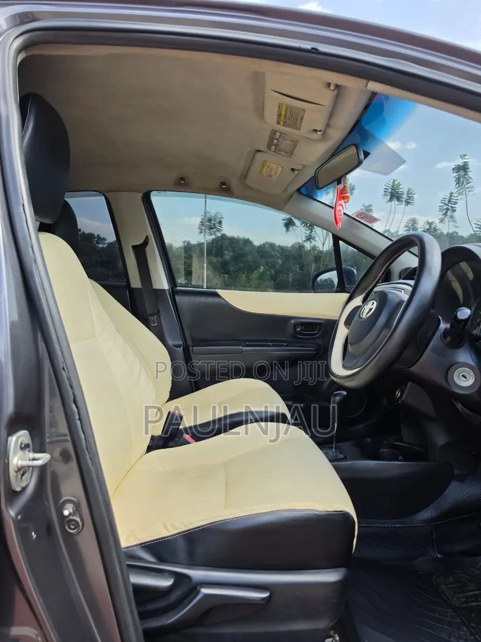 Toyota Vitz 2012