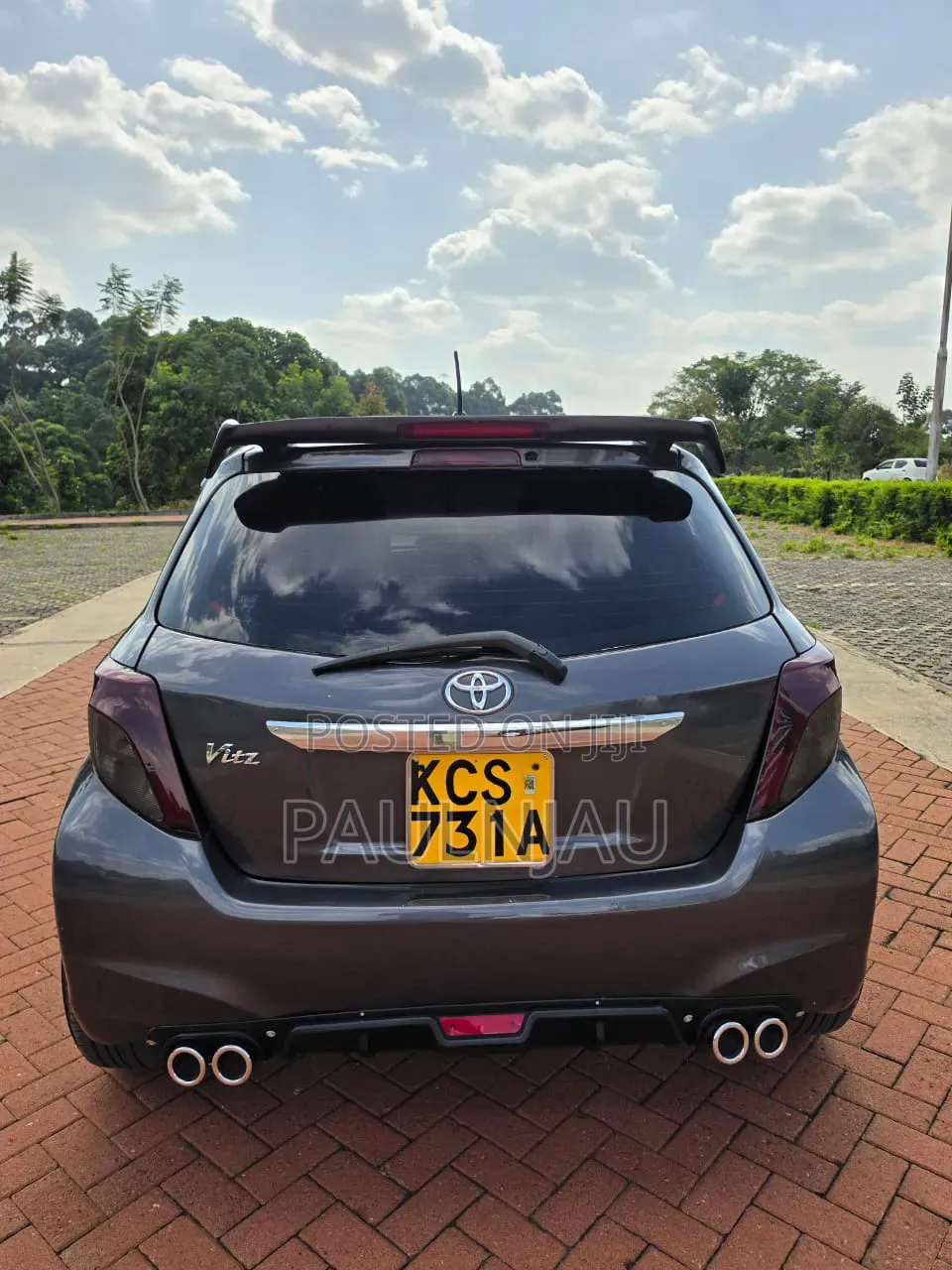 Toyota Vitz 2012