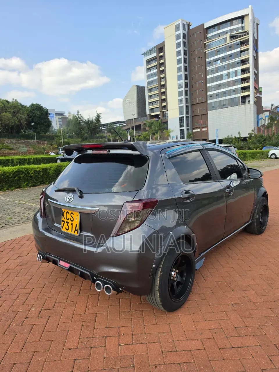 Toyota Vitz 2012