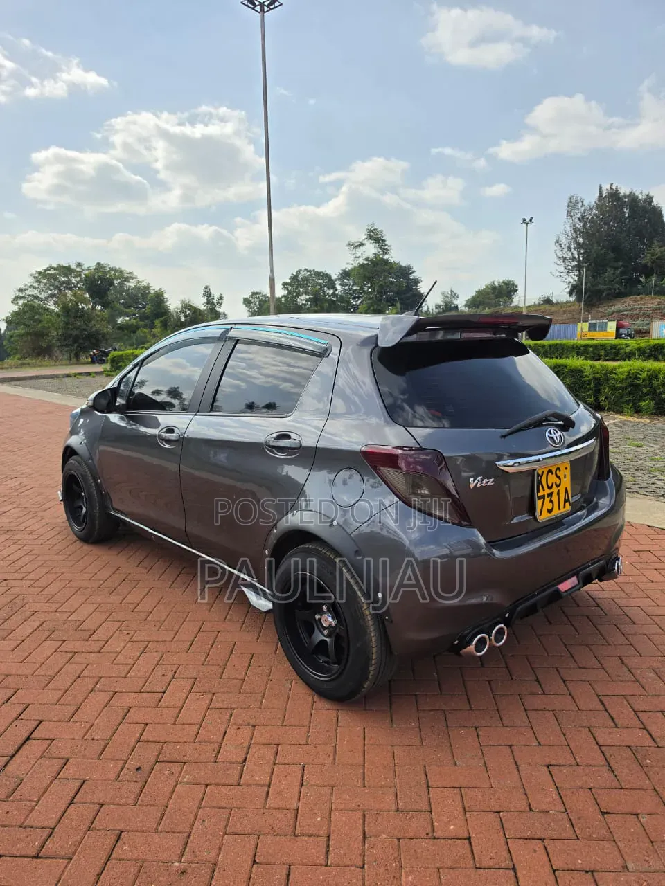 Toyota Vitz 2012