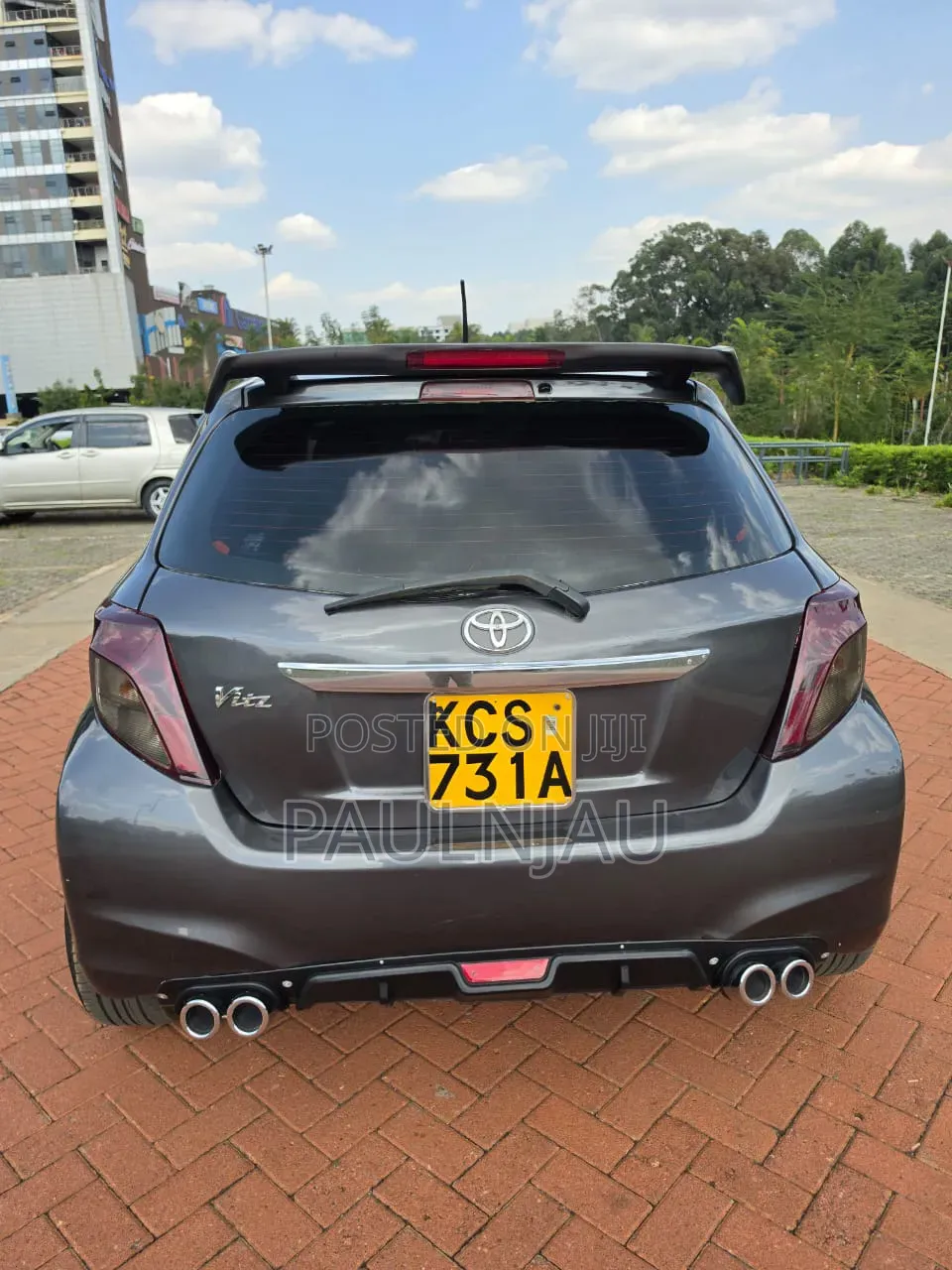 Toyota Vitz 2012