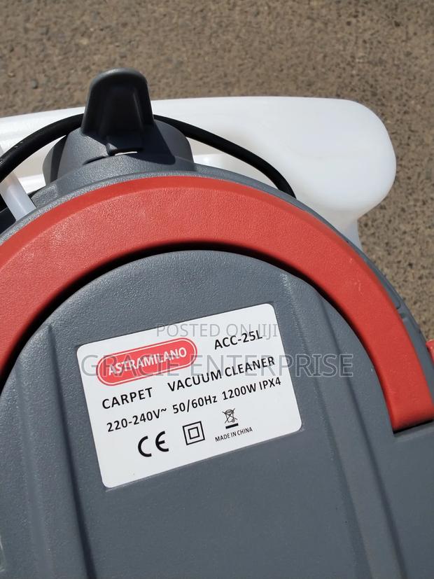 25 Litres Carpet Vacuum Cleaner - thumbnail 2