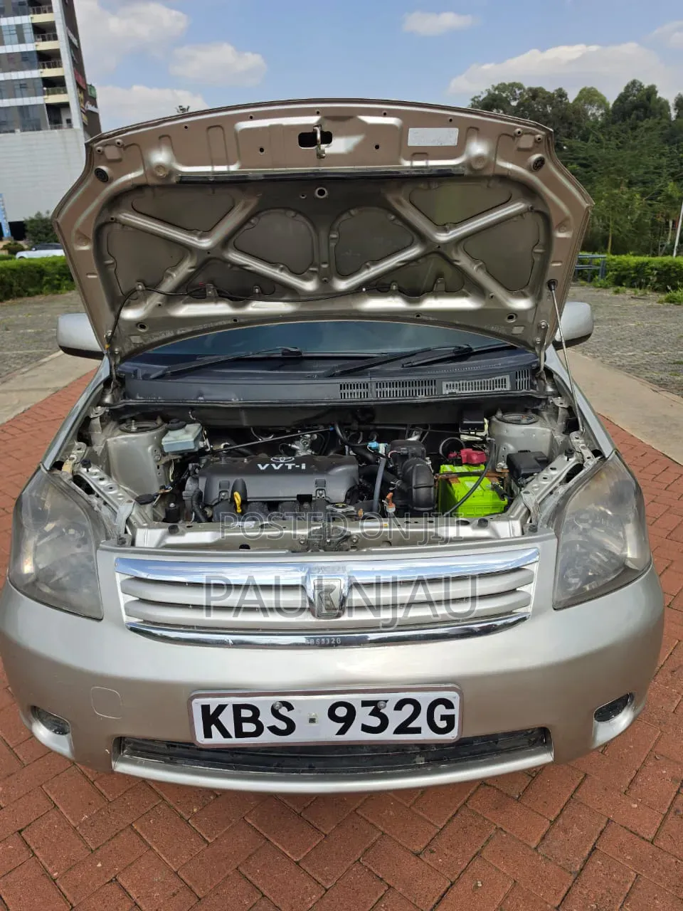 Toyota Raum 2005