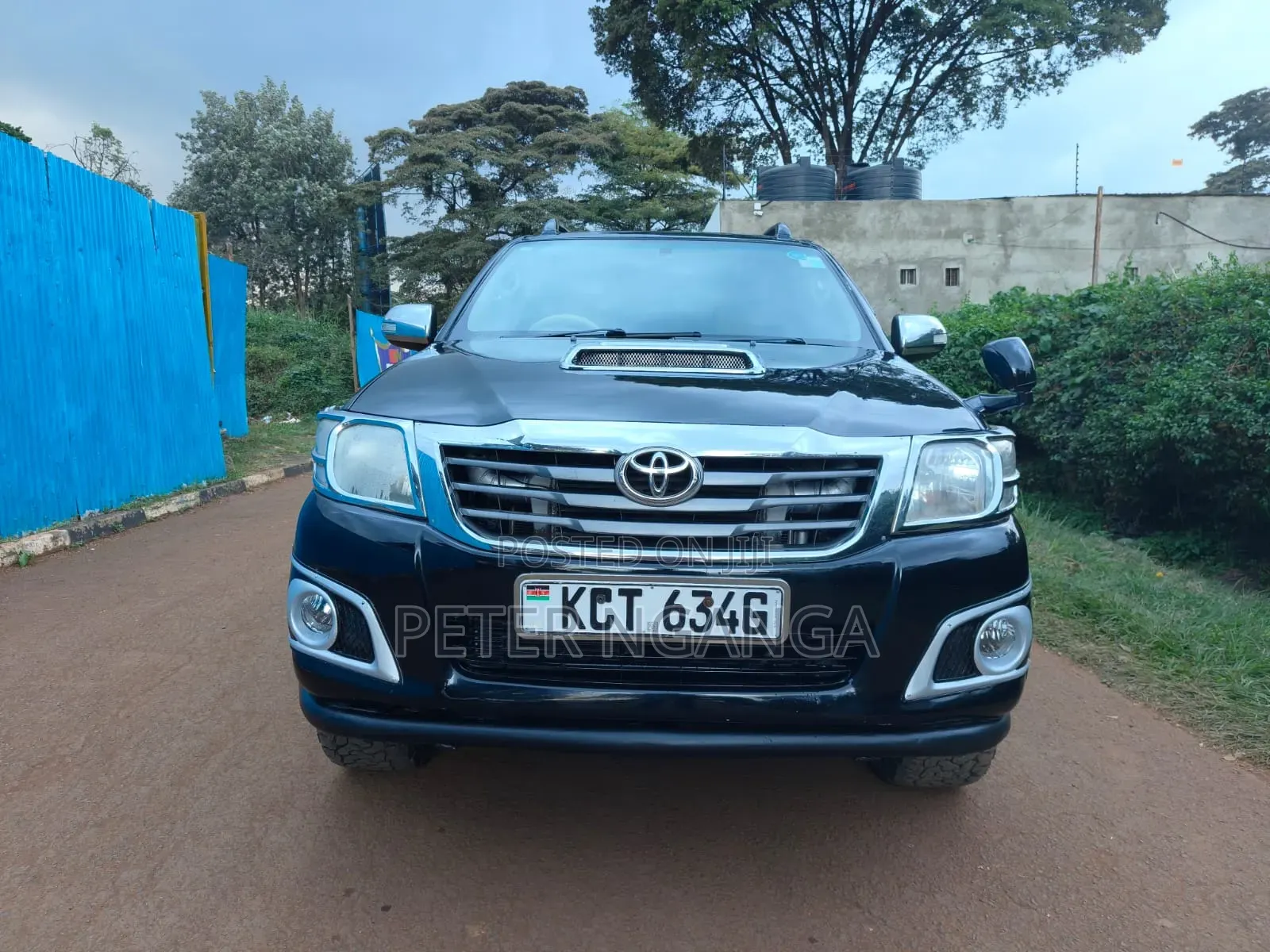 Toyota Hilux 2012 Matt Black