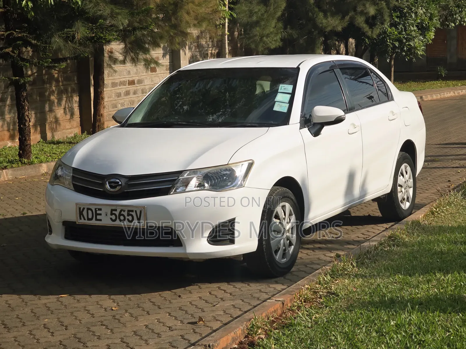 Toyota Axio 2015