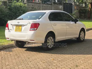 Toyota Axio 2015