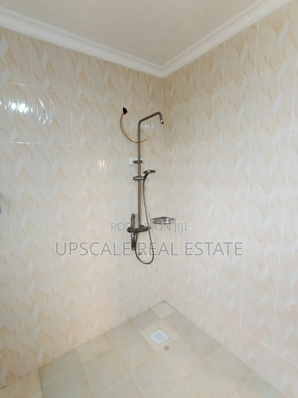 Furnished 4bdrm Maisonette for sale