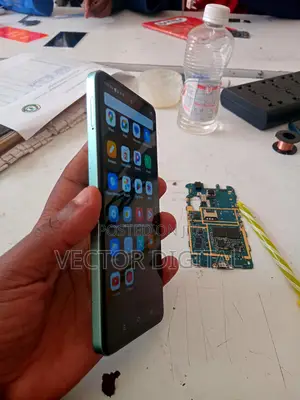 Infinix Smart 8 64 GB Blue