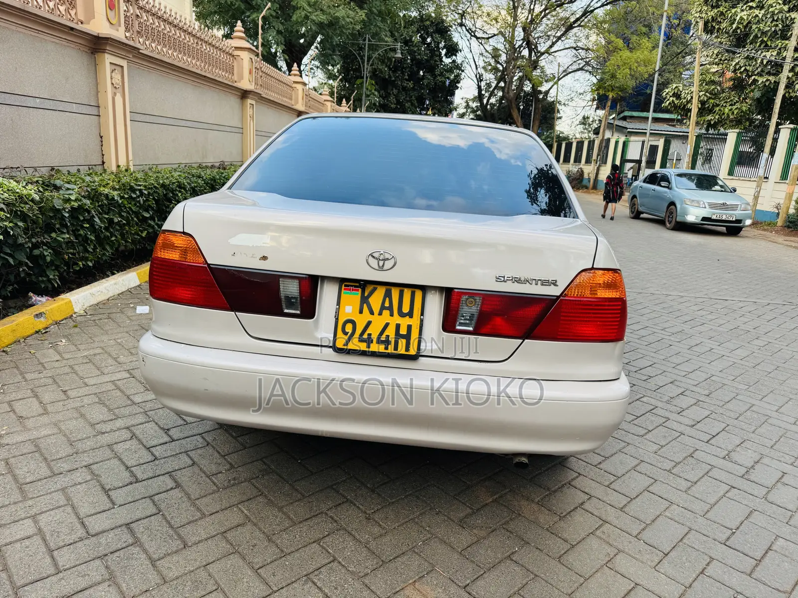 Toyota Sprinter 2000 Beige