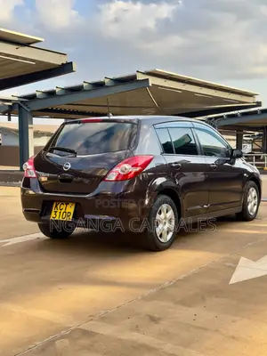 Nissan Tiida 2012 Burgundy