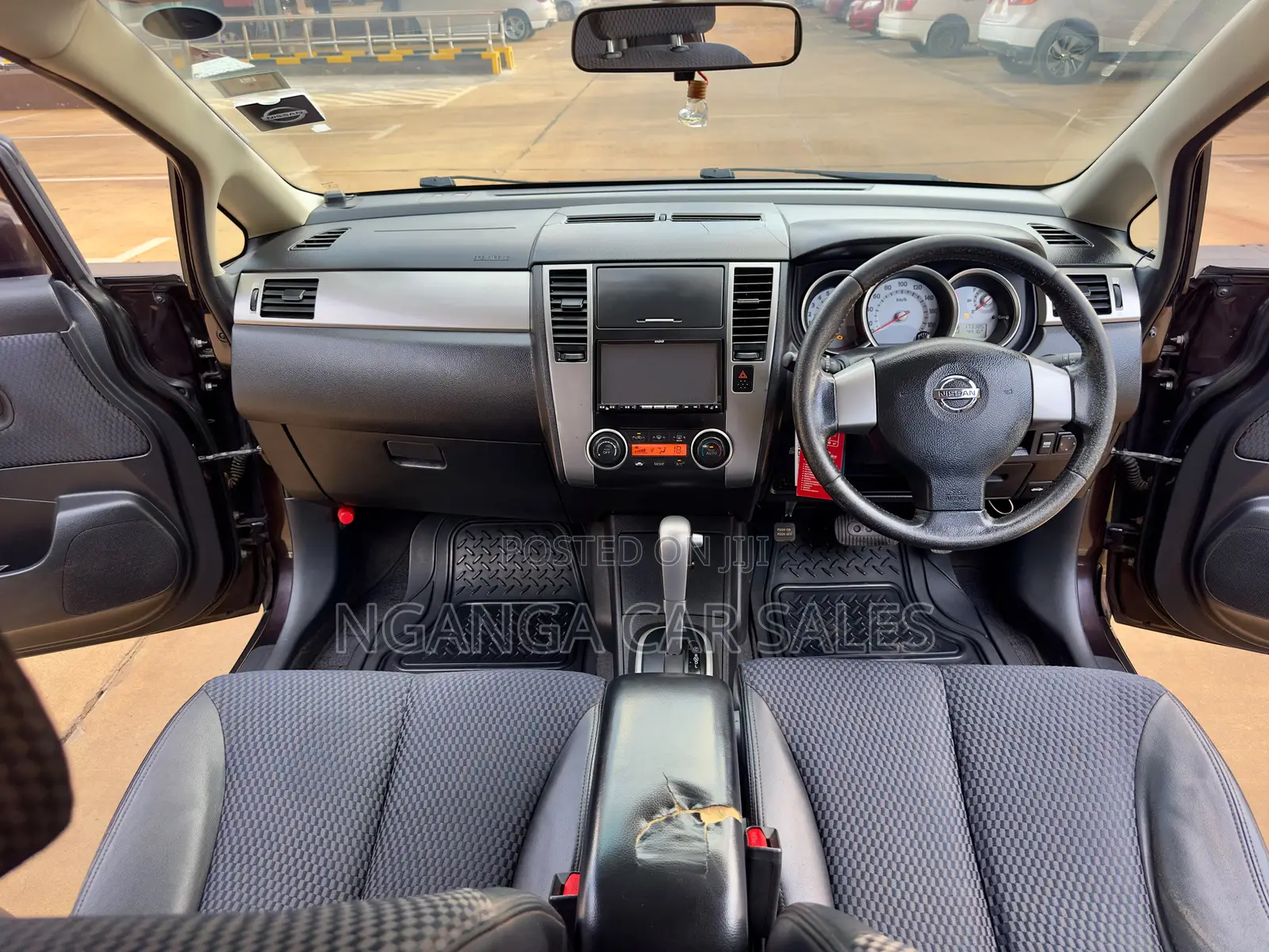 Nissan Tiida 2012 Burgundy