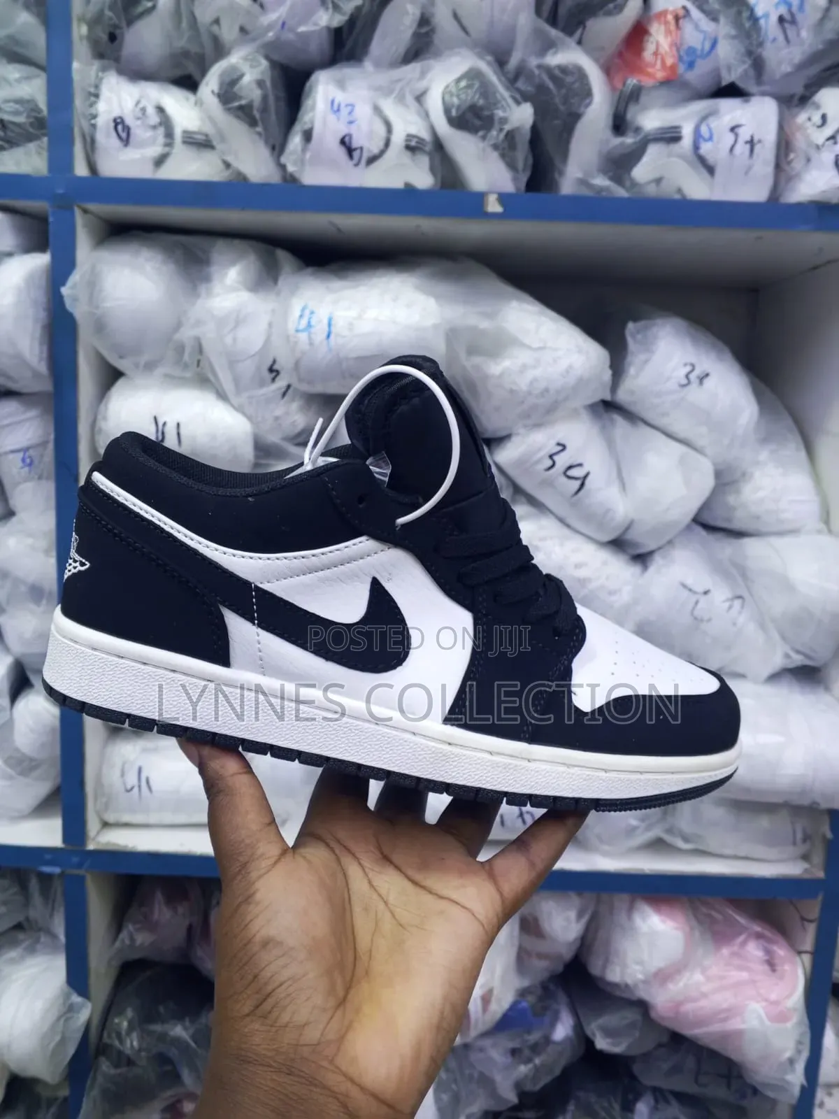 Nike Jordan 1 Suede Black White