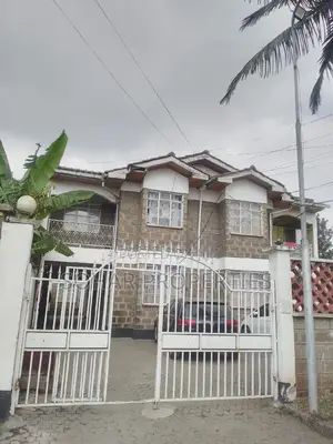 8bdrm House in Fedha Estate for sale