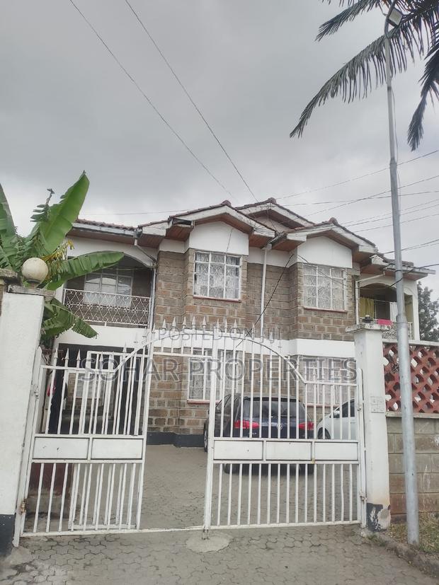 8bdrm House in Fedha Estate for sale