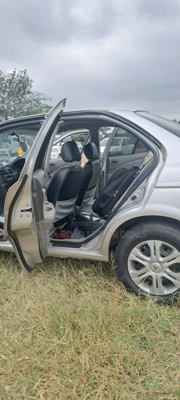Nissan Sunny 2005 Silver