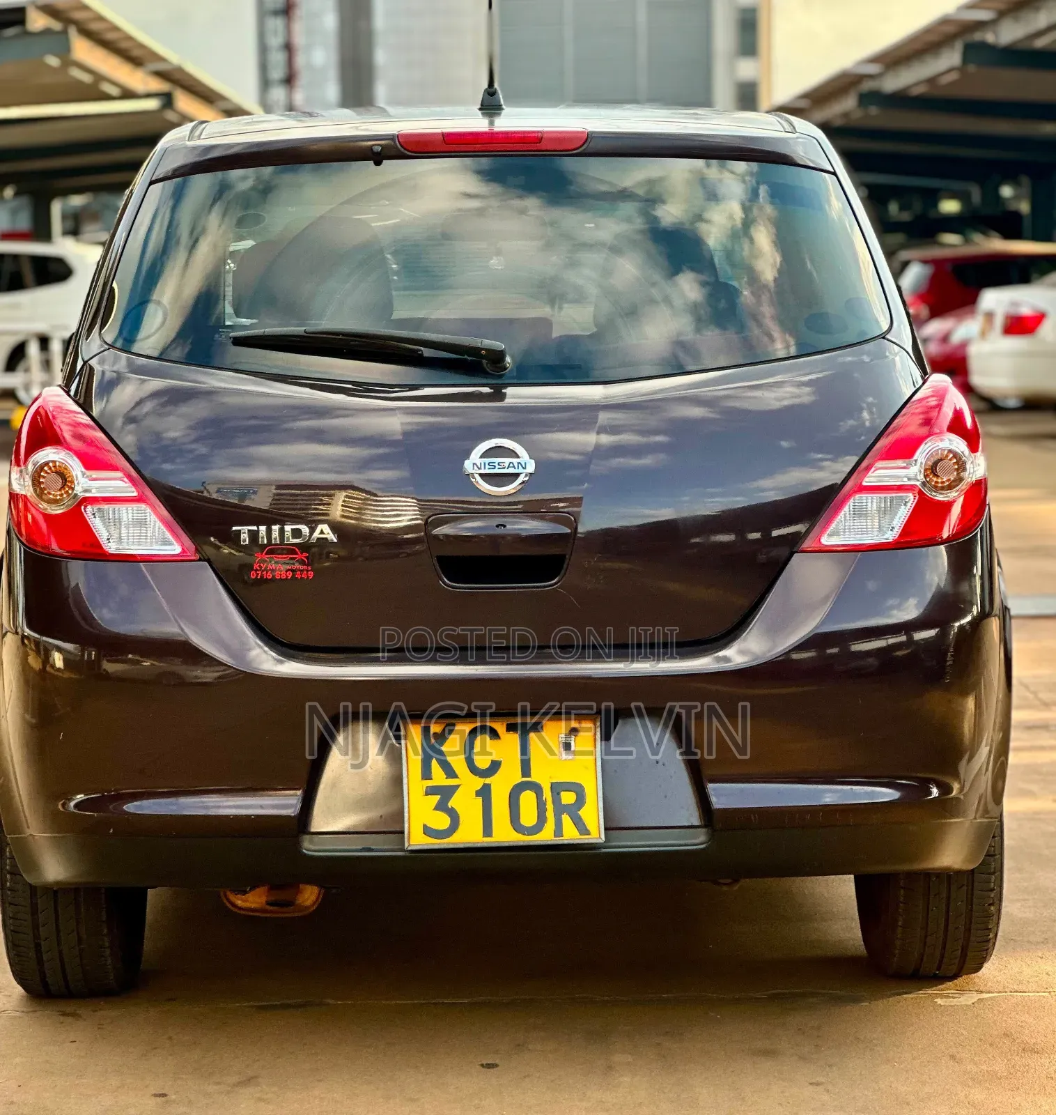 Nissan Tiida 2012 Burgundy