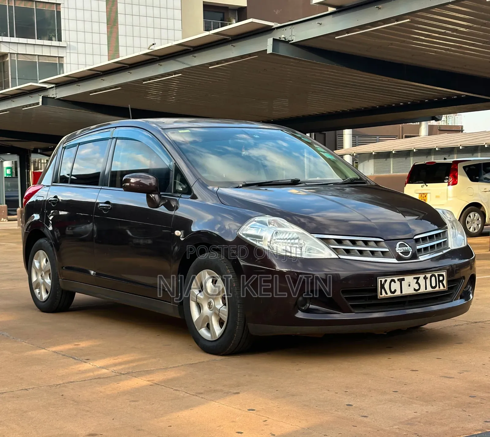 Nissan Tiida 2012 Burgundy