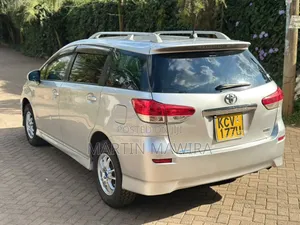 Toyota Wish 2012 Silver
