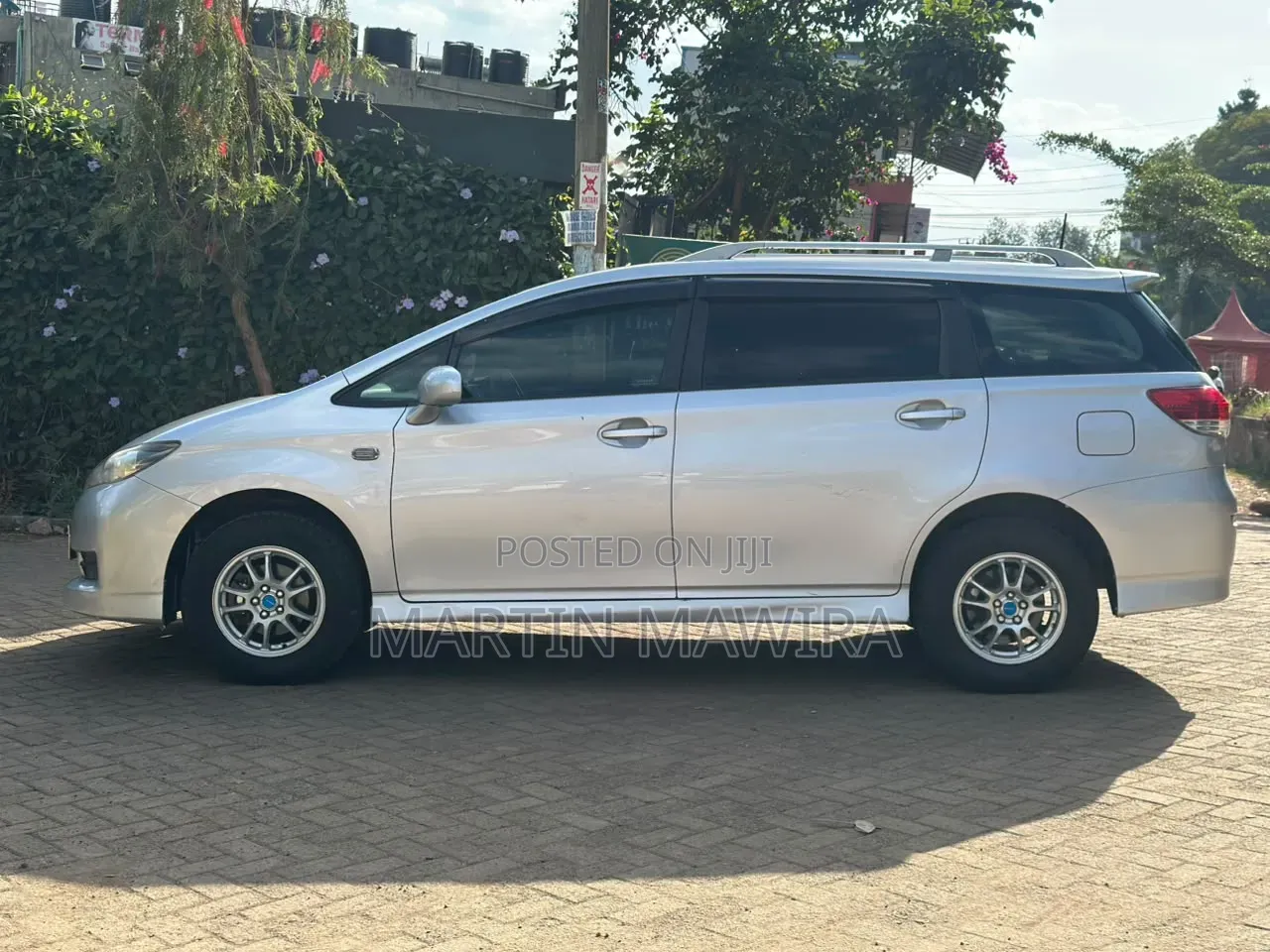 Toyota Wish 2012 Silver