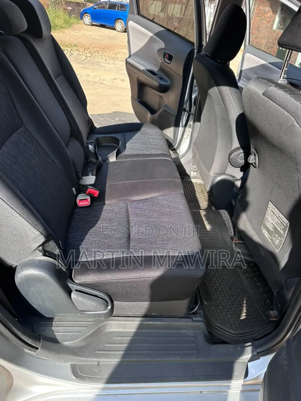 Toyota Wish 2012 Silver