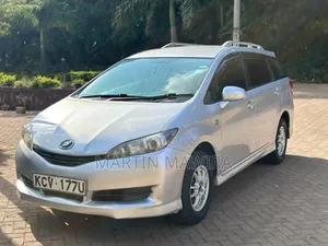 Toyota Wish 2012 Silver