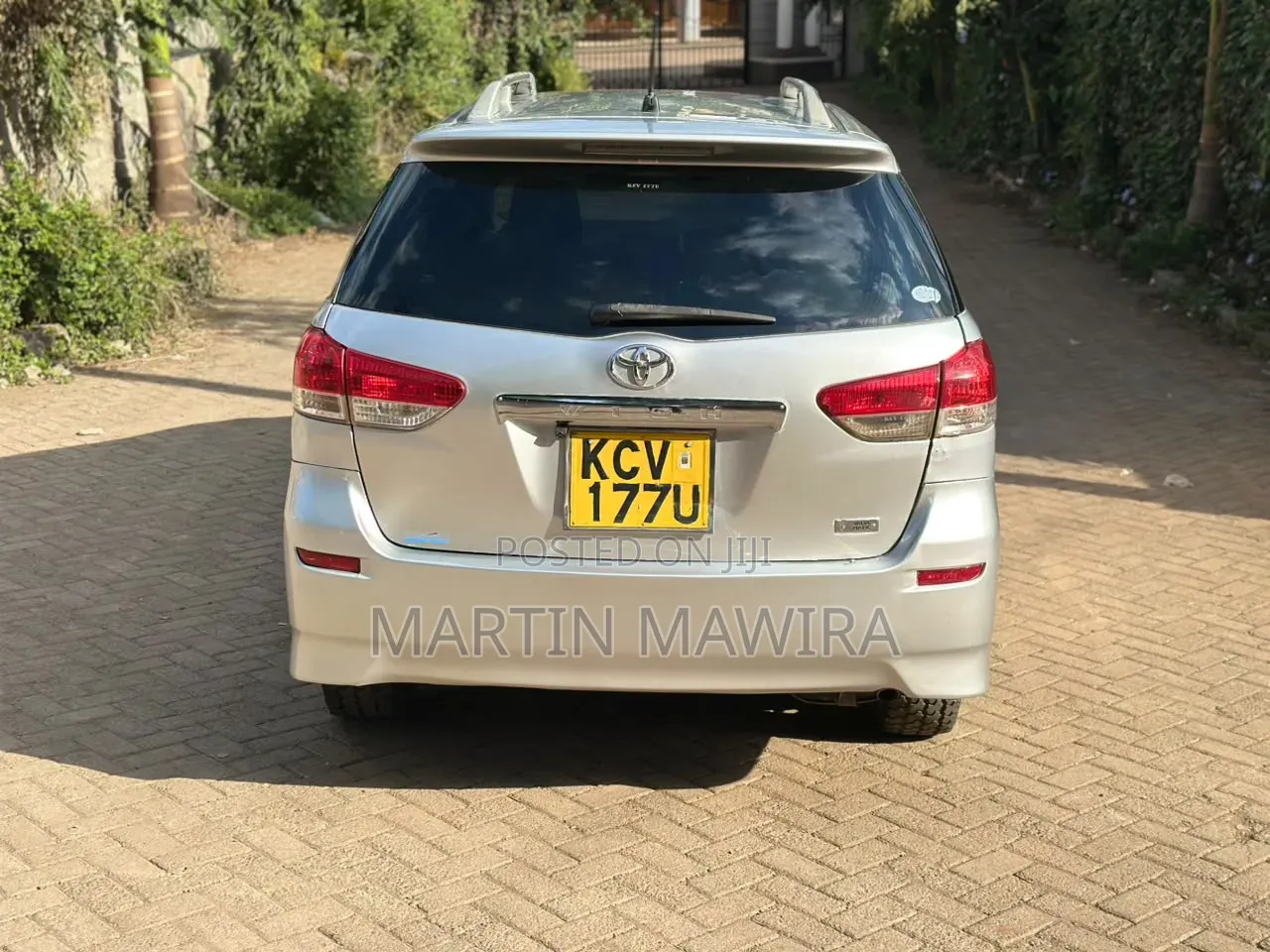 Toyota Wish 2012 Silver