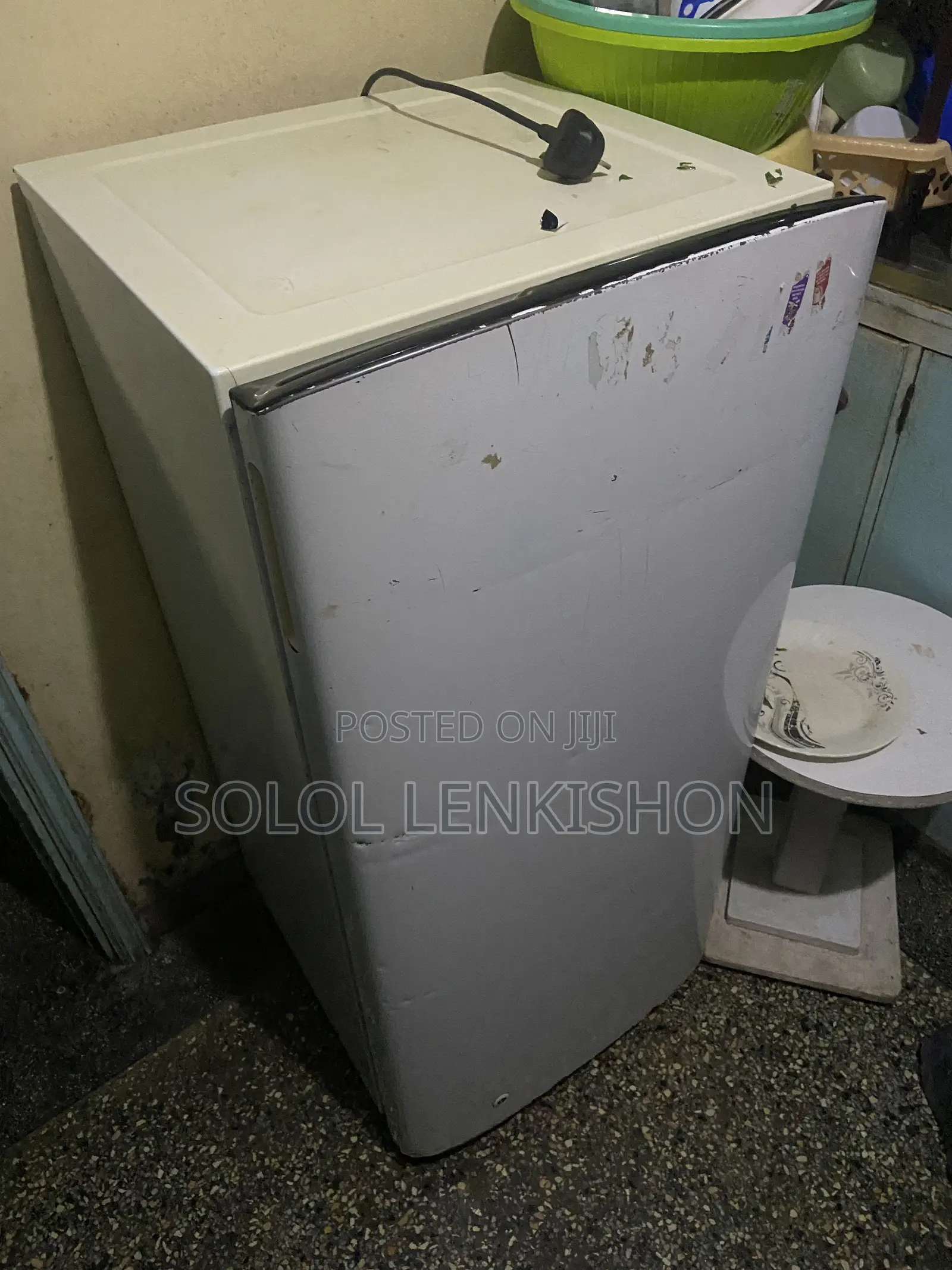 Refrigerator