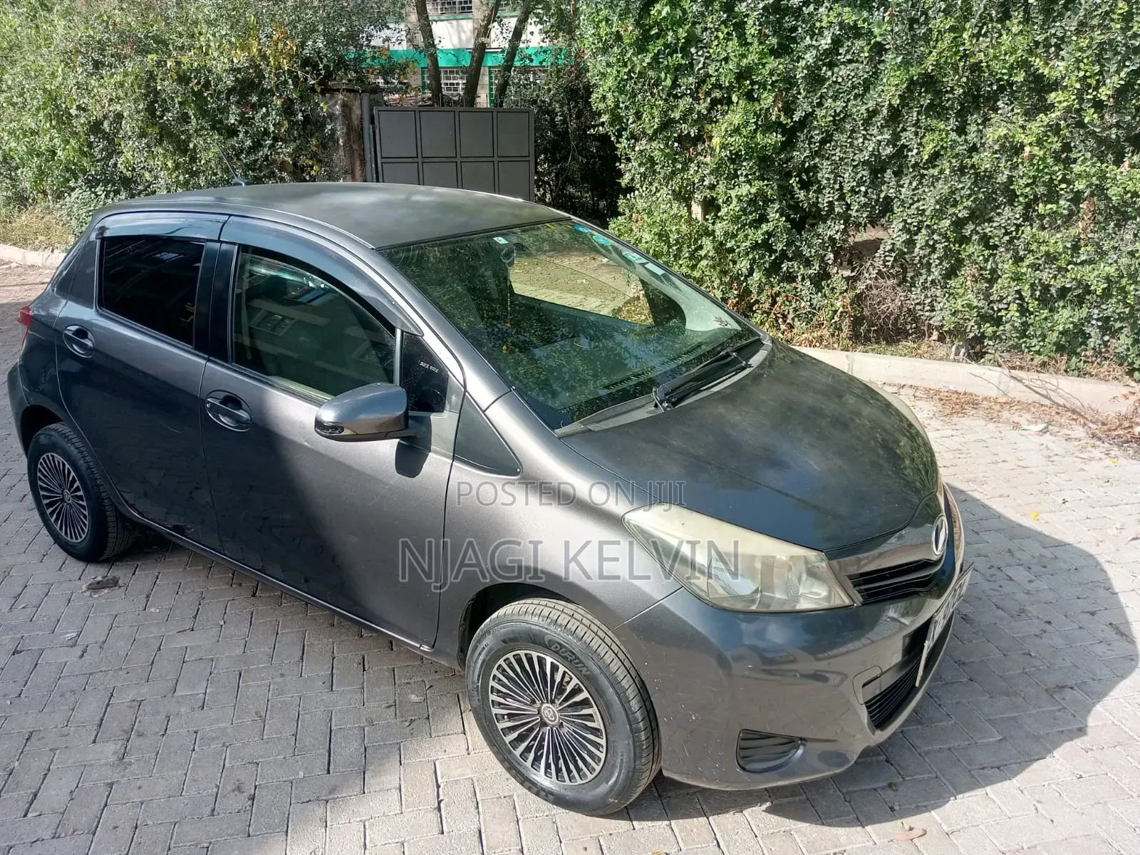 Toyota Vitz 2012 Gray