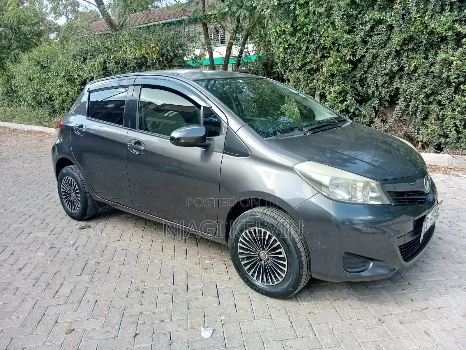 Toyota Vitz 2012 Gray