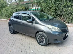 Toyota Vitz 2012 Gray