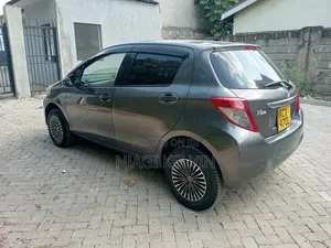 Toyota Vitz 2012 Gray