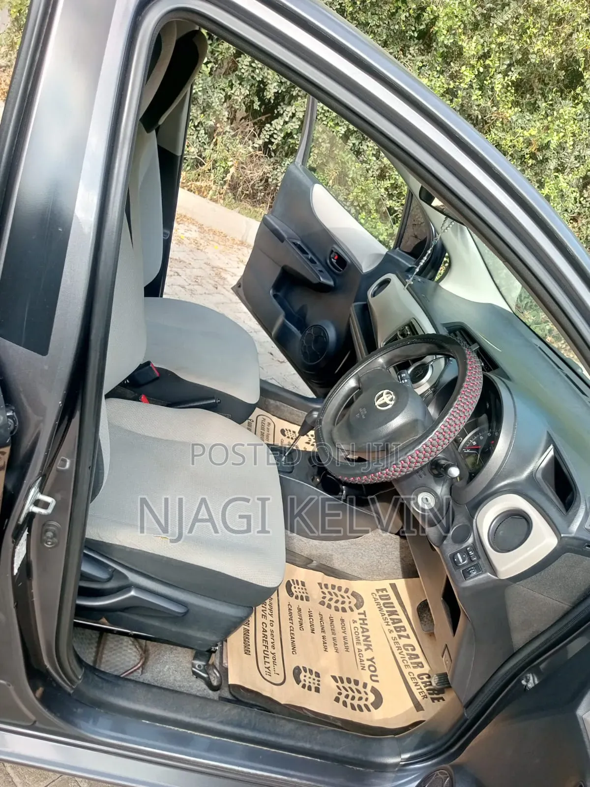 Toyota Vitz 2012 Gray