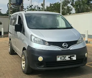 Nissan NP200 2014 Silver