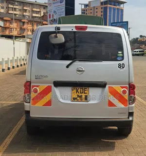 Nissan NP200 2014 Silver