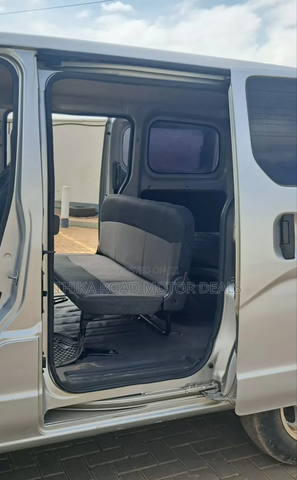 Nissan NP200 2014 Silver