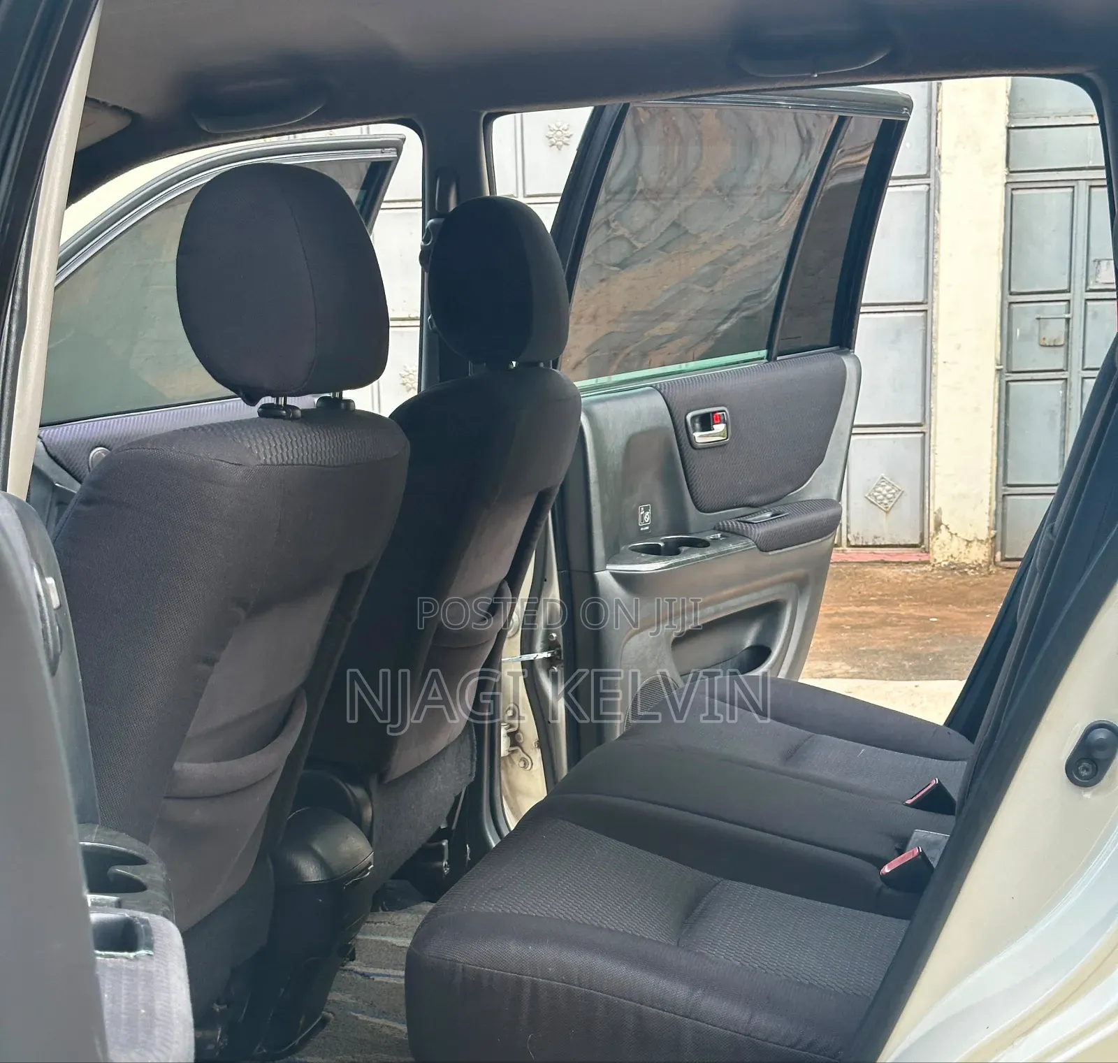 Toyota Kluger 2004 White