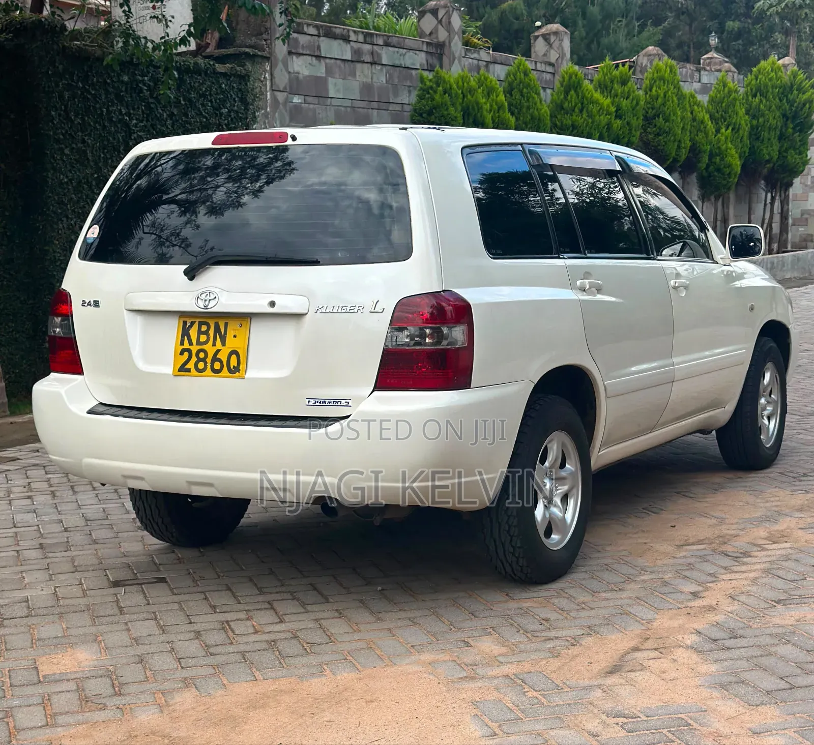Toyota Kluger 2004 White