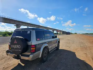 Mitsubishi Pajero 1993 Beige