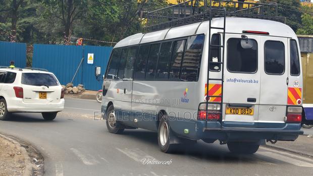 Toyota Coaster 2013 Silver - thumbnail 3