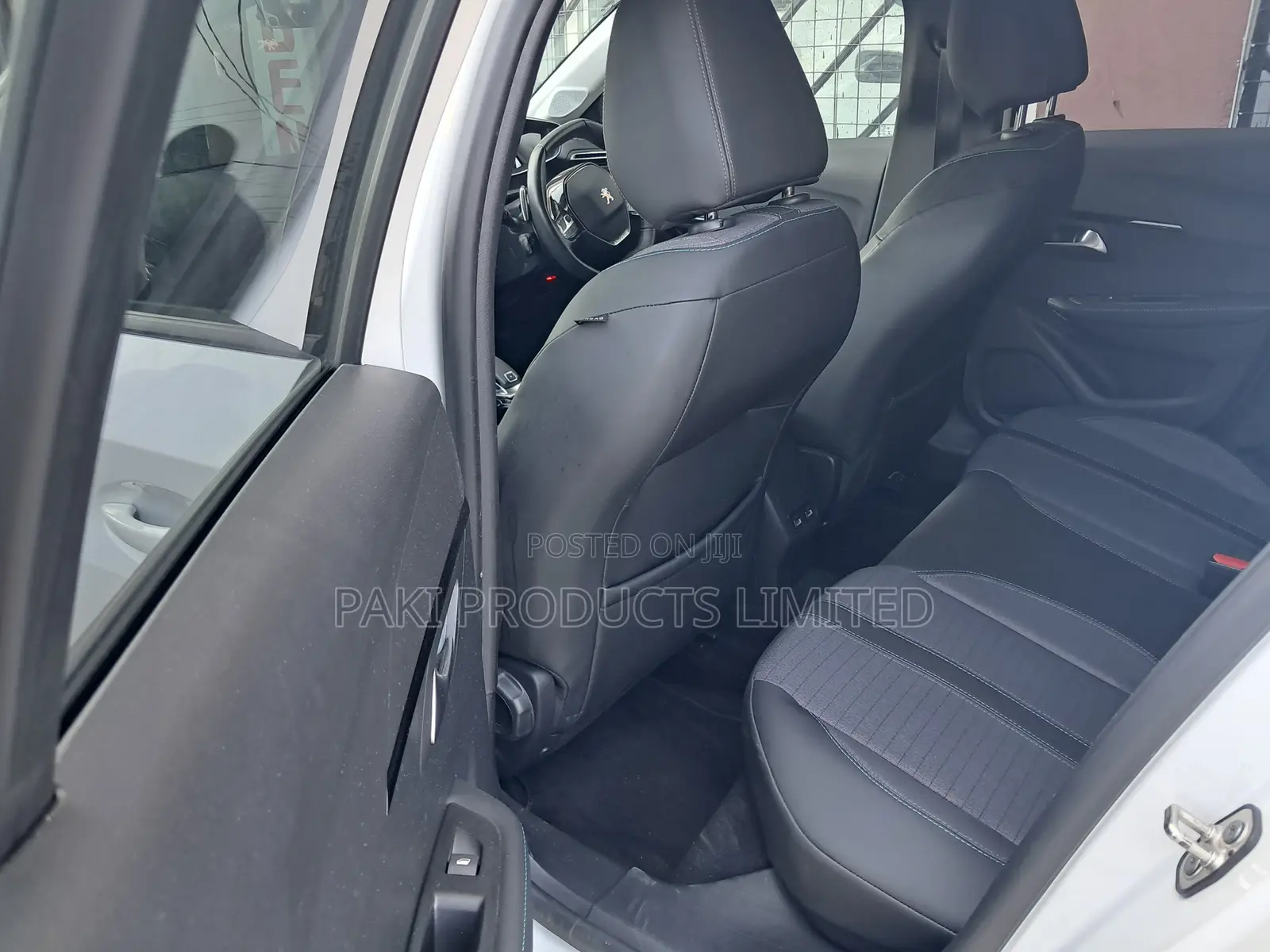 Peugeot 208 2021 White
