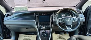 Toyota Harrier 2014