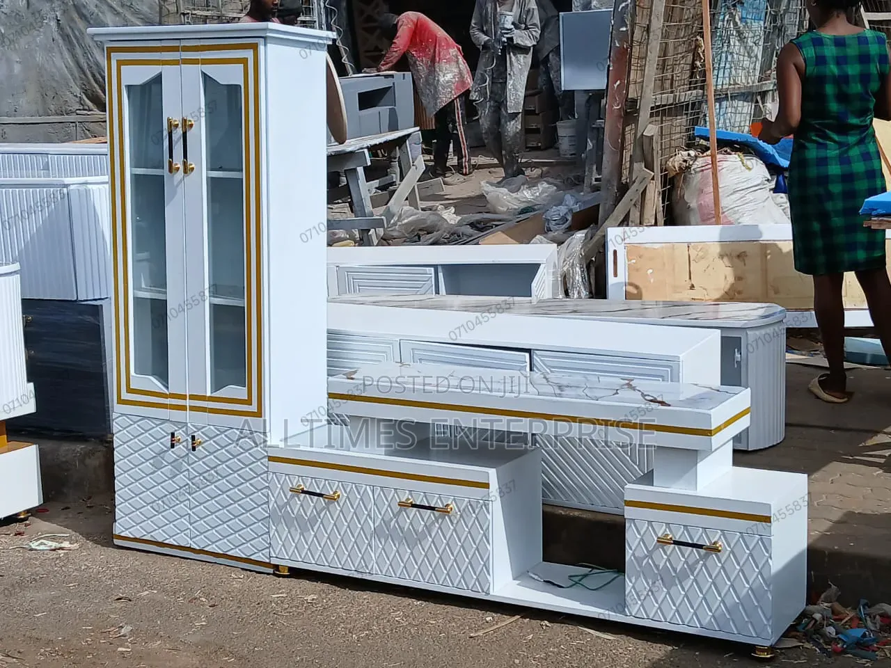Executive Tv Stand With Cabinet