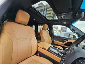 Lexus LX 2022 White